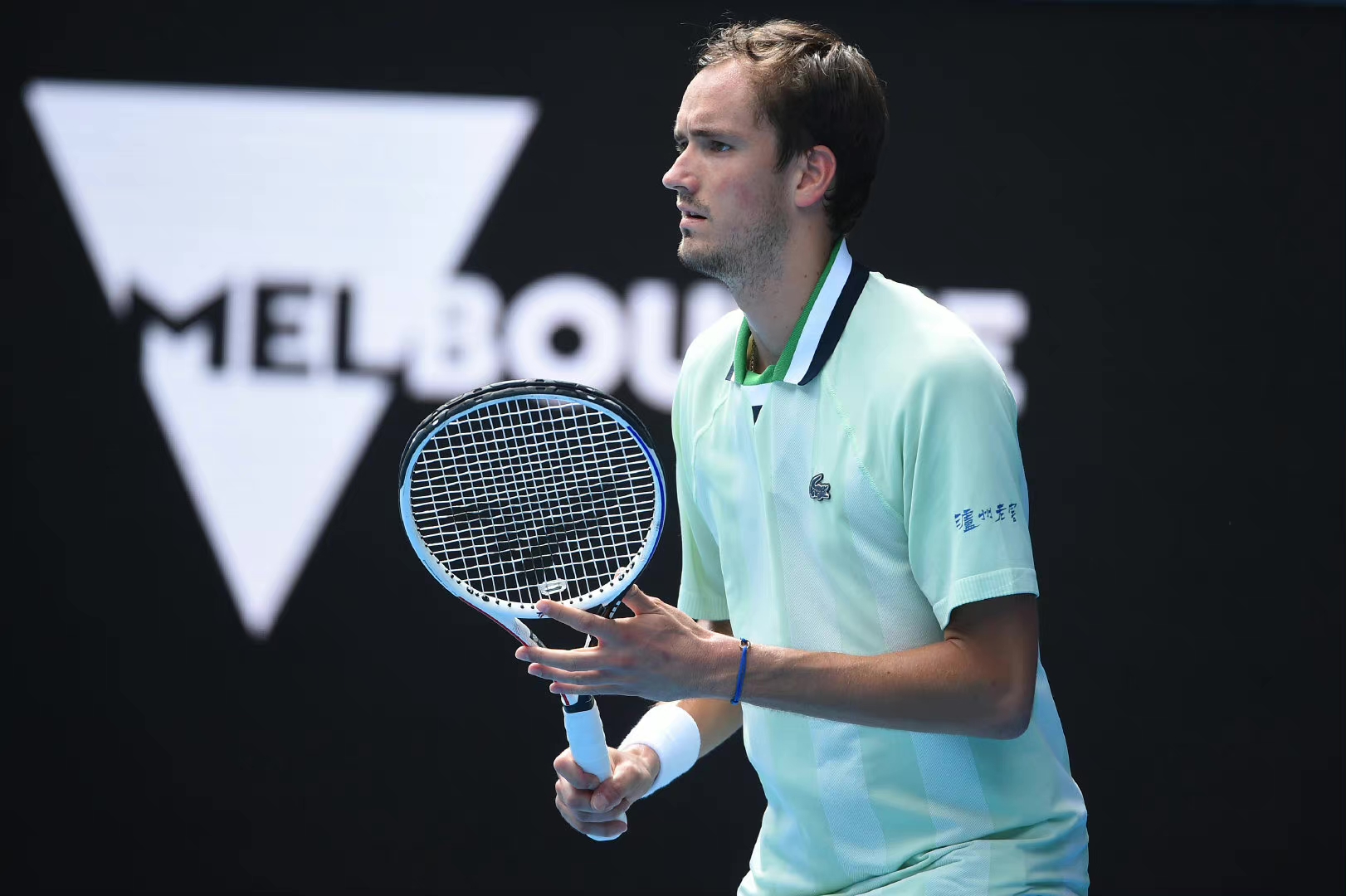 爱游戏app-关于阿扎伦卡新星重要助攻表现突出，加拿大队前途光明！热度持续攀升的信息