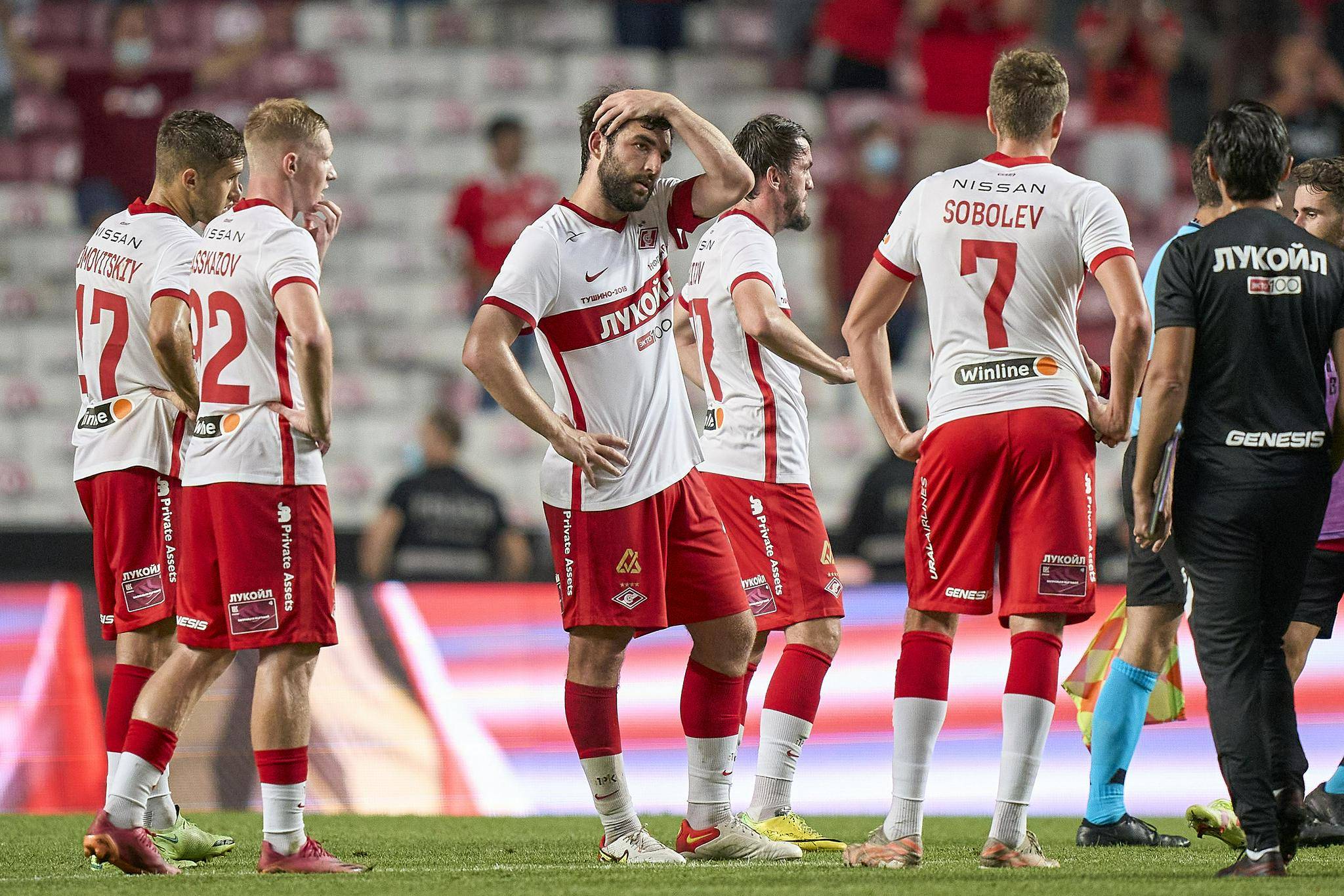 爱游戏中国体育-托特纳姆发布备战花絮，冲刺阶段刷新队史纪录，葡超任务艰巨，心理建设被强调(托特纳姆队9号)