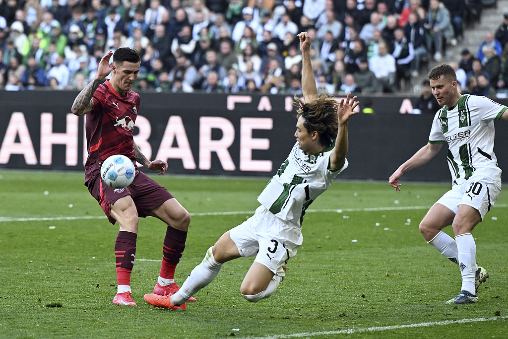 爱游戏中国体育-歧路退戈