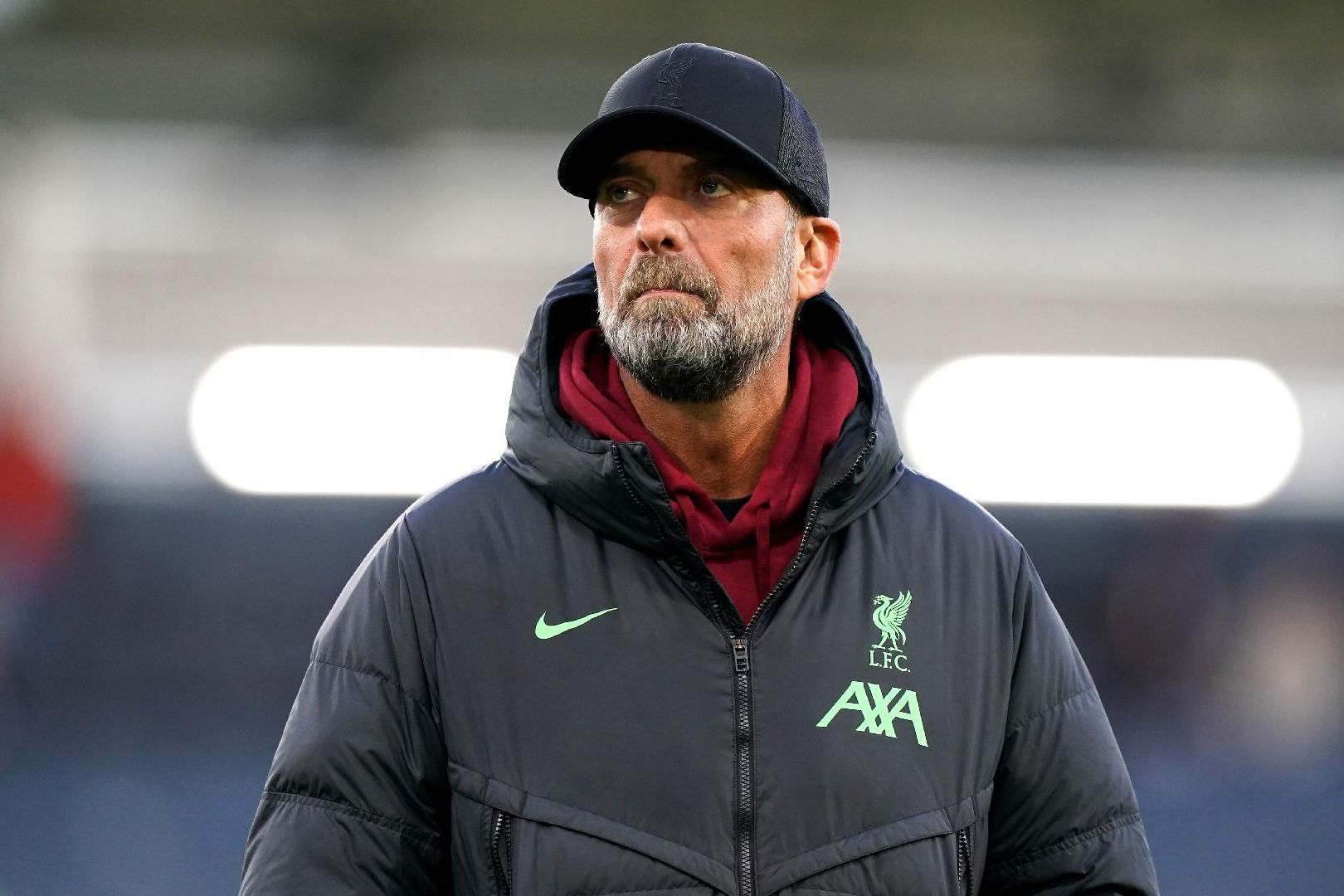 爱游戏中国体育-关于荷甲关键时刻走向成谜，利物浦单刀错失，质疑声仍在，年轻球员得到机会的信息