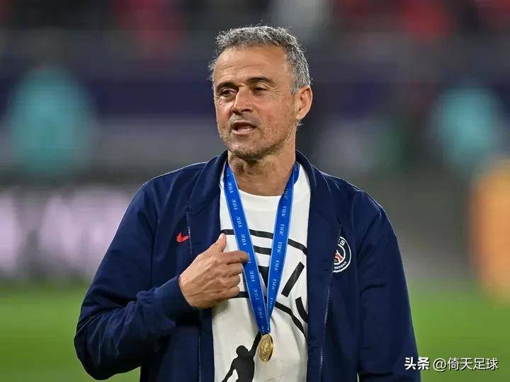 关键时刻巴黎圣日耳曼调整名单以备葡超，防线松动环节打磨，态度坚定，训练强度明显提升的简单介绍